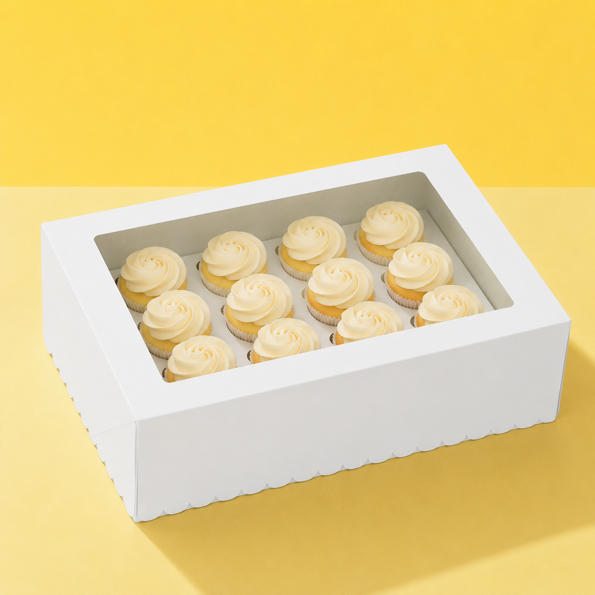 PAPYRUS Scalloped Tall Cupcake Box (12 hole) - WHITE