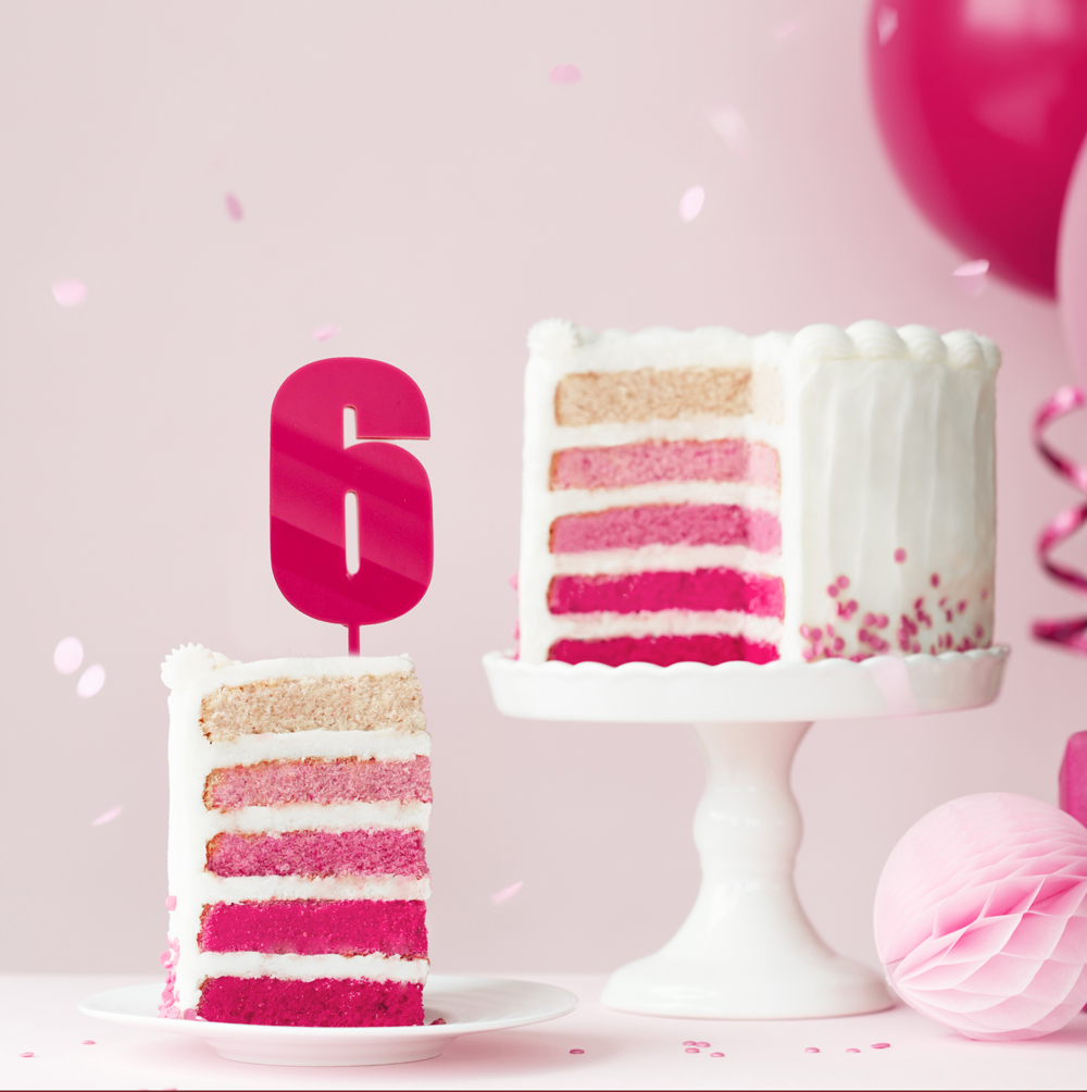 40+ 6th Birthday Cakes For Girls Stock Photos, Pictures & Royalty-Free  Images - iStock
