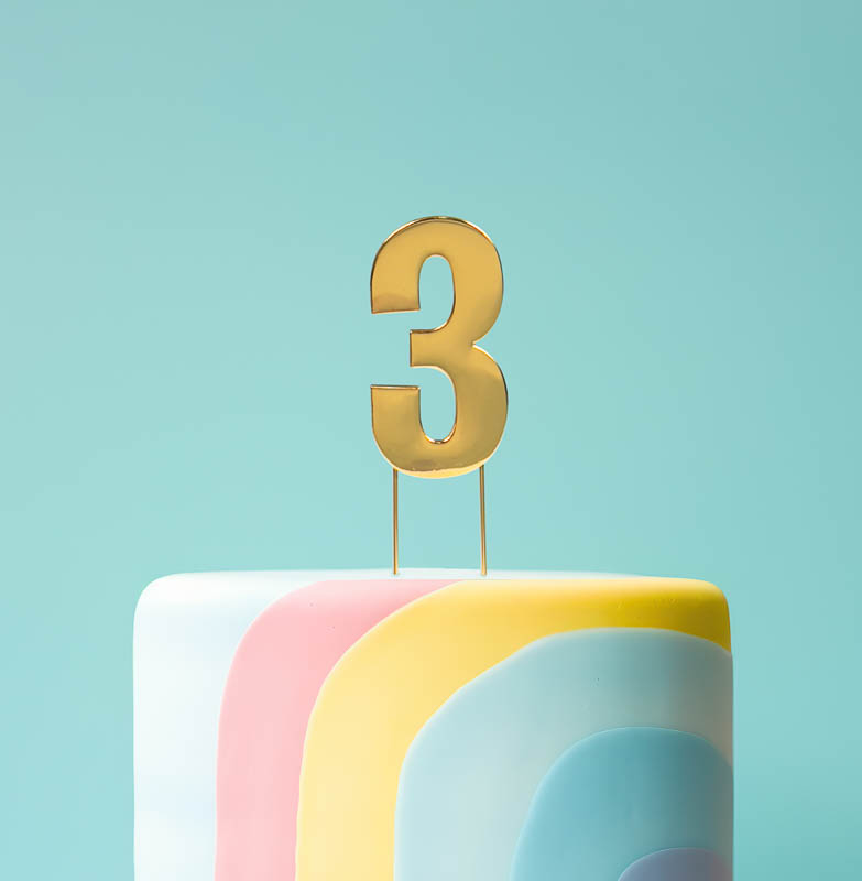 BOLD Cake Topper - GOLD NUMBER 3